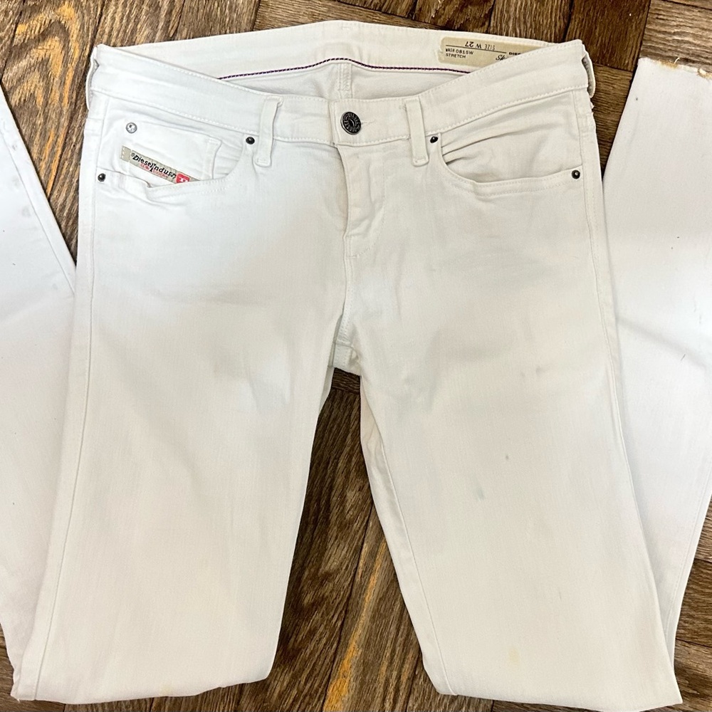Chic White Diesel Skinny Jeans for Women Size 27